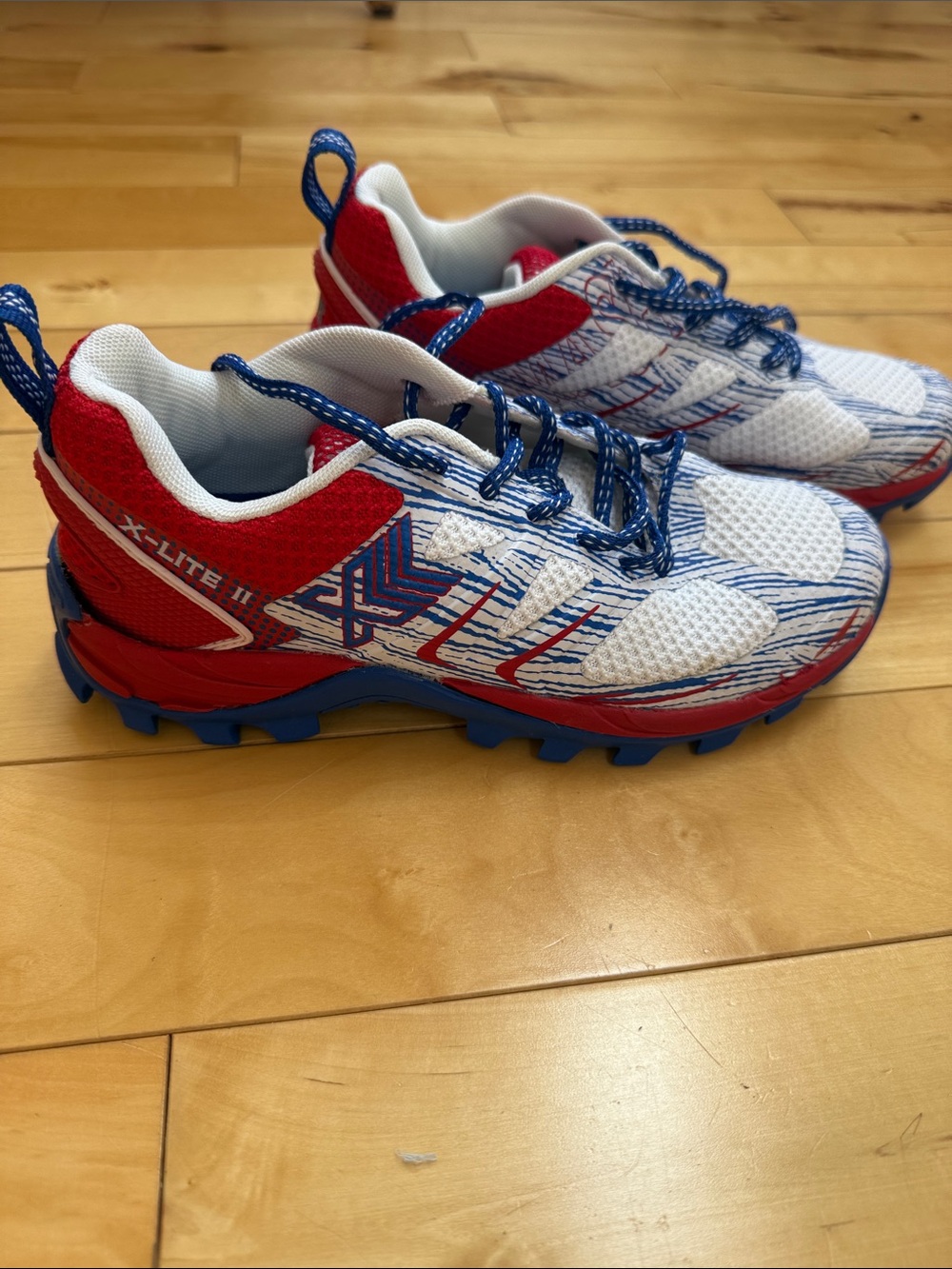 New out tags. SIS size 6 turf shoes
